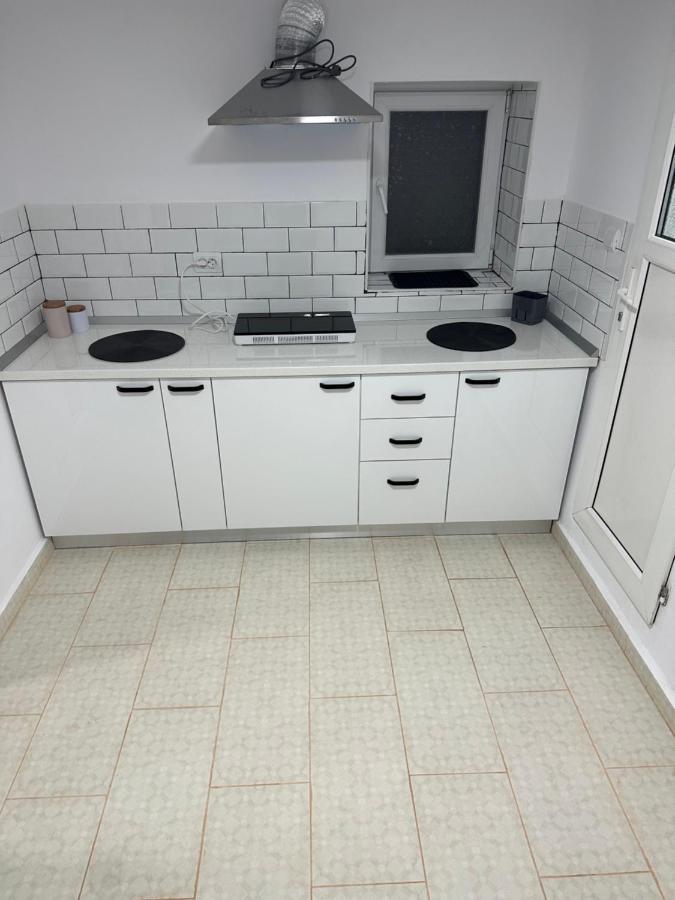Apartamnet Regim Hotelier Bukareszt Zewnętrze zdjęcie