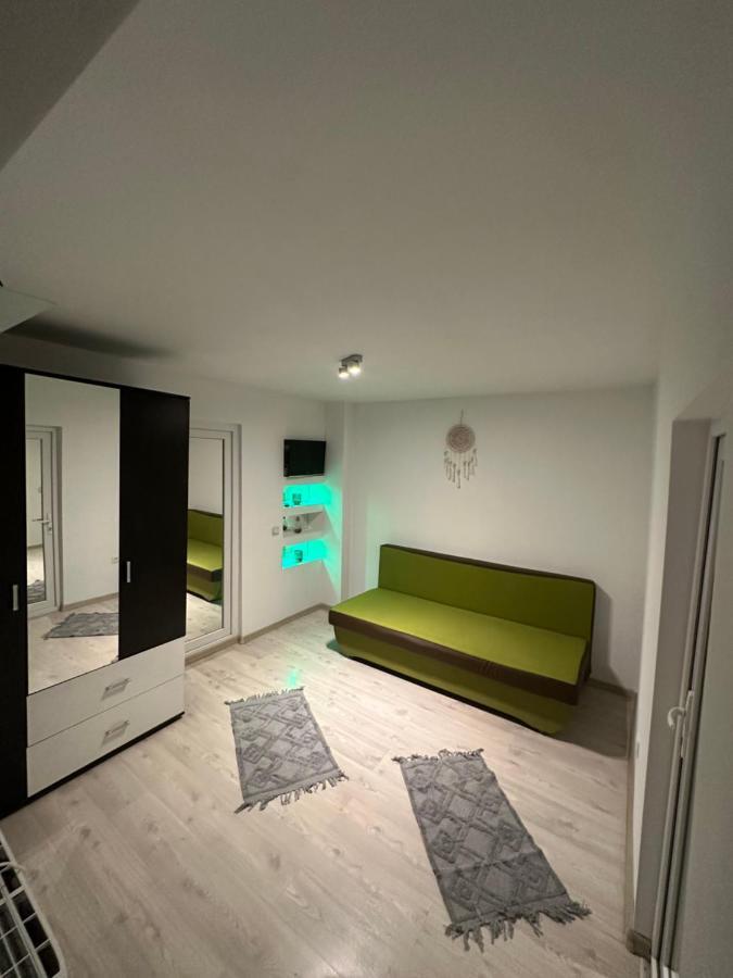 Apartamnet Regim Hotelier Bukareszt Zewnętrze zdjęcie